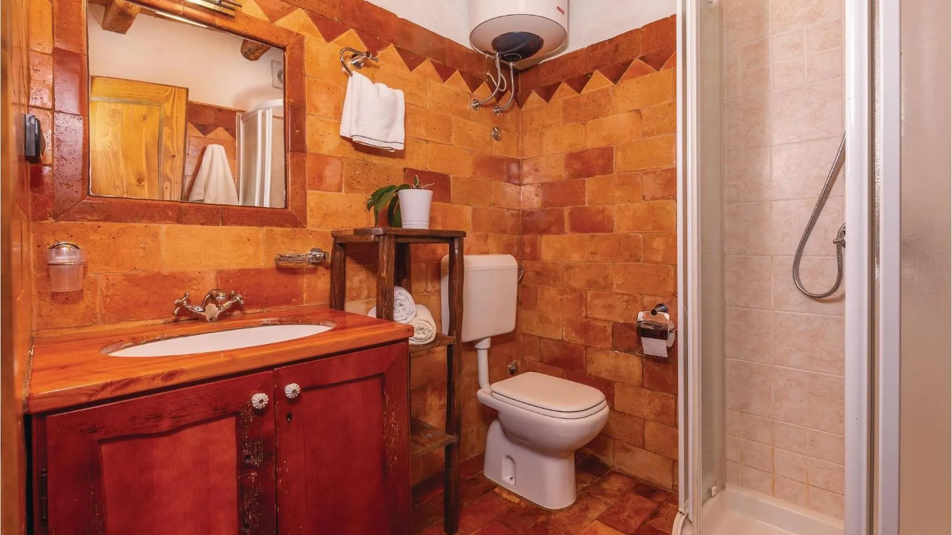 Gorgeous Home In Pazin With Wifi
