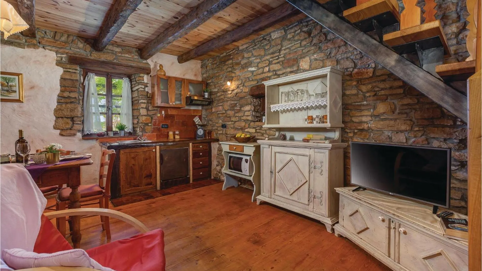 Gorgeous Home In Pazin With Wifi Holiday home
