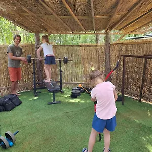 Kamp Mia, Pazin
